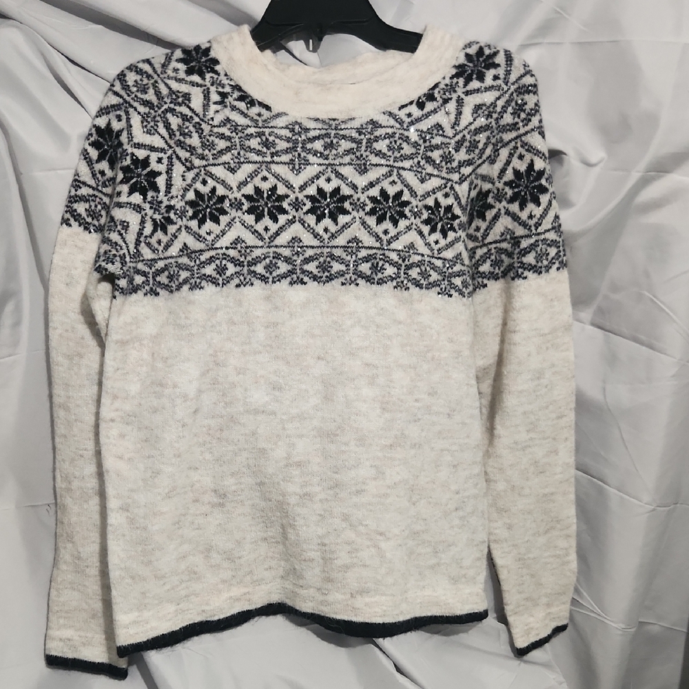 Vero Moda White and Black Crew Neck Sweater with Nordic Design